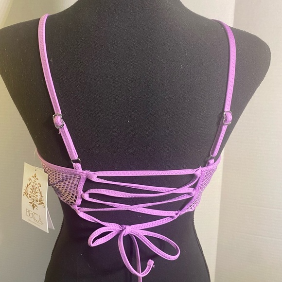 Bikini Top Women’s Size L by Becca Cute Design Tie In Back MSRP $88 NWT - Picture 2 of 5